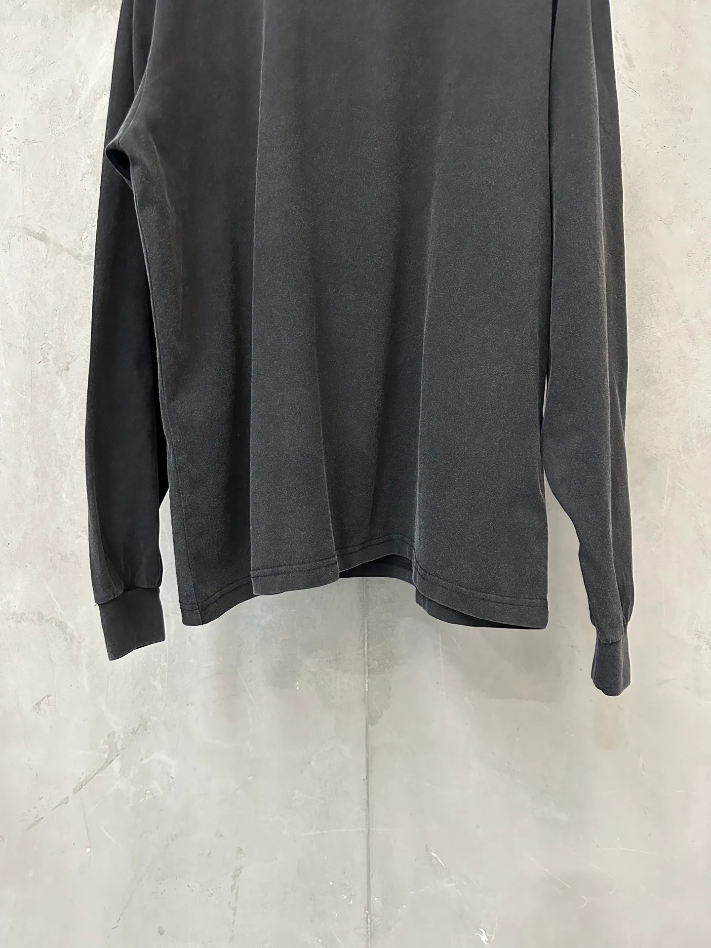 ￼ 150 Alexander wang ss 26 logo T : 16 g 32S 1*1 Same Style Color: White Size: XS S M L XL